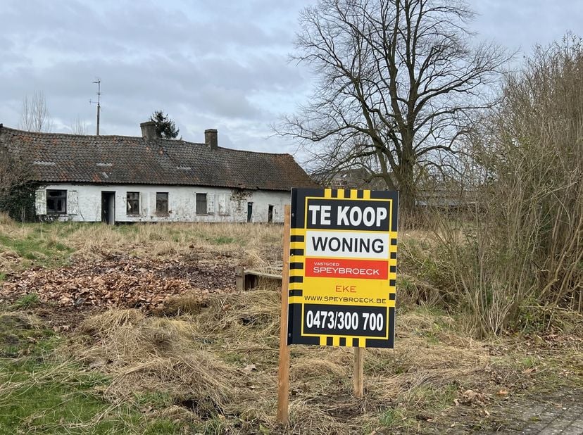 TE KOOP in DE PINTE aan de Bosstraat 143&lt;br /&gt;
&lt;br /&gt;
Een uiterst centraal gelegen te renoveren open bebouwing in DE PINTE aan de Bosstraat 143&lt;br /&gt;