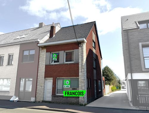                                         Koppelwoning te koop in Waregem, € 165.000
