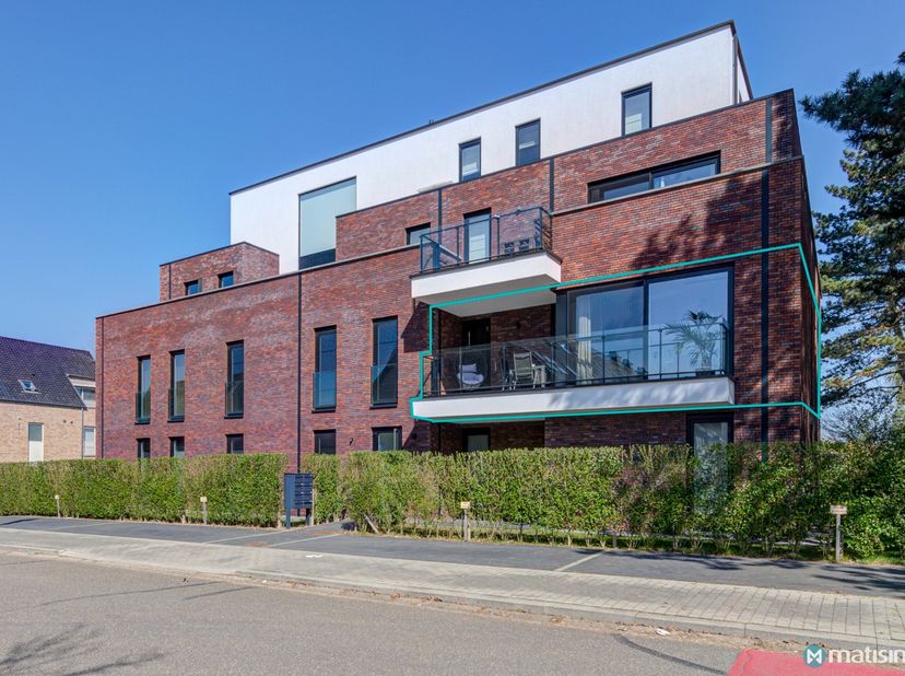 VERZORGD APPARTEMENT MET 2 SLAAPKAMERS, 2 TERRASSEN EN AUTOSTAANPLAATS TE BILZEN&lt;br /&gt;
&lt;br /&gt;
Dit instapklare appartement vinden we terug aan de Ons V