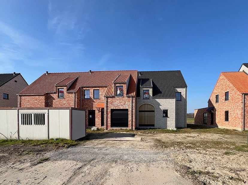 Halfopen bebouwing - Pastorijwoning met 4 slaapkamers - Energiezuinige technieken - Grote tuin met landelijk zicht - Wonen in een groene omgeving - Op