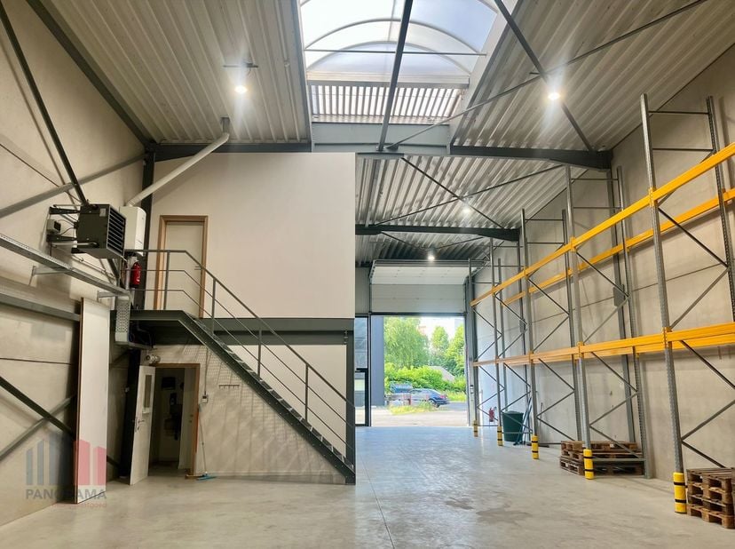 Bien professionnel à vendre
                    à 3020 Herent