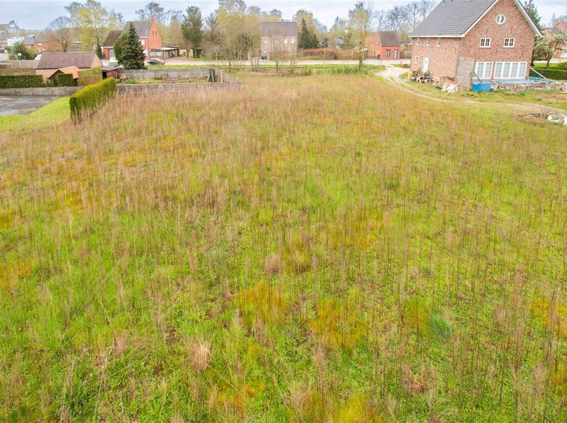 Terrain à vendre
                    à 2440 Geel