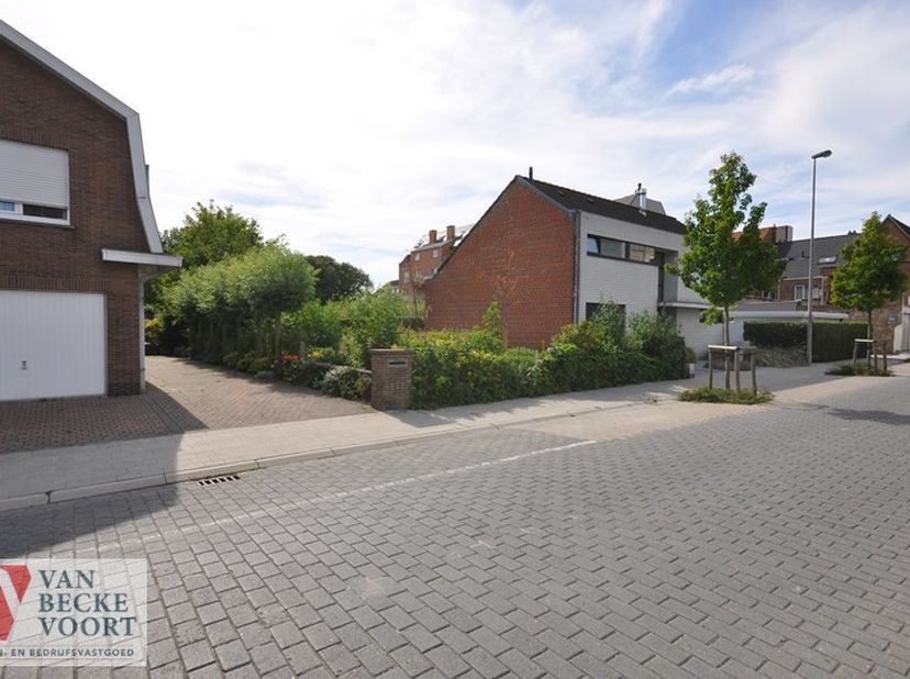 Terrain à vendre
                    à 8400 Oostende