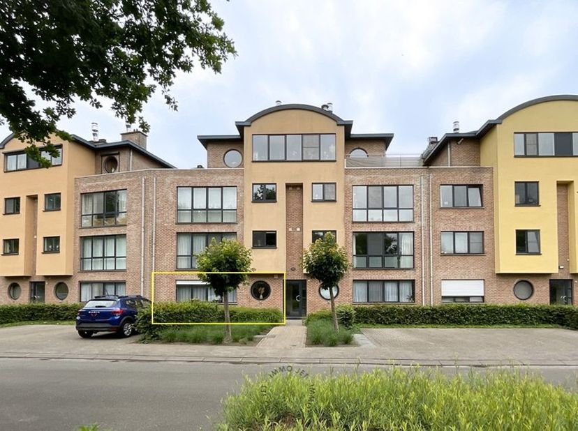 Appartement à louer
                    à 9120 Melsele