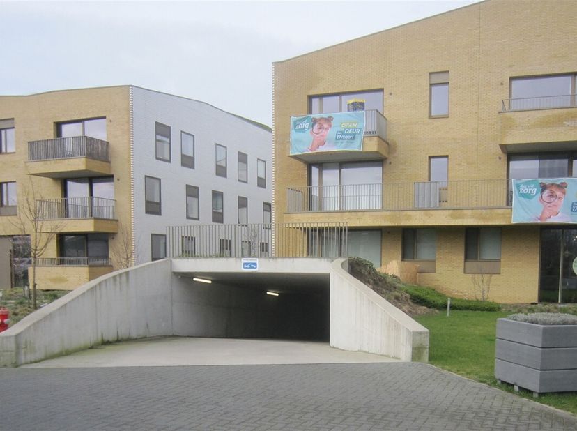 Garage à vendre
                    à 2870 Breendonk