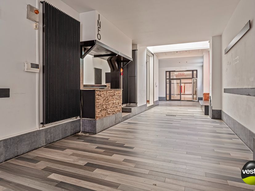 Bien professionnel à vendre
                    à 3800 Sint-Truiden