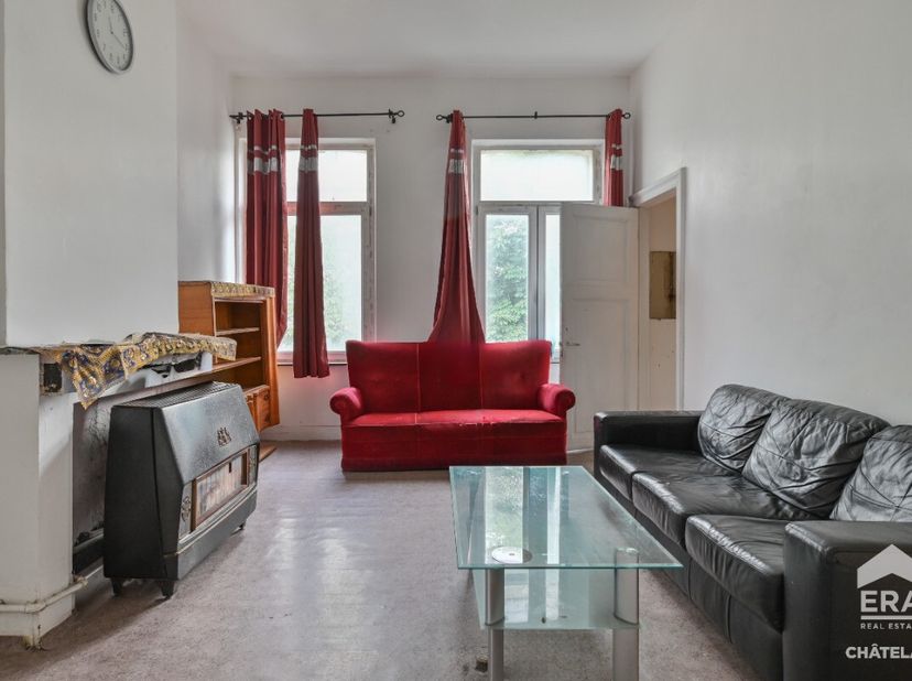 [[ DIT PAND NEEMT DEEL AAN DE ERA OPEN HUIZEN DAG OP 14/6 VAN 9:30 TOT 10:30 ]]Elsene: appartement met 1 slaapkamer (25.000euro).In de gegeerde wijk S