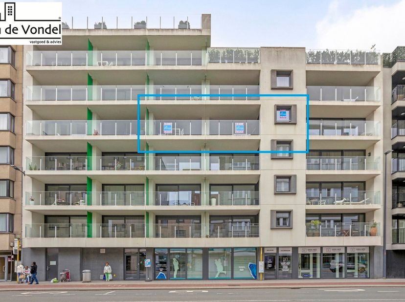 Op zoek naar ruimte, comfort en een topligging aan zee?&lt;br /&gt;
Dit instapklare appartement van 133 m² met twee terrassen (samen 22 m²) combineert hoogw