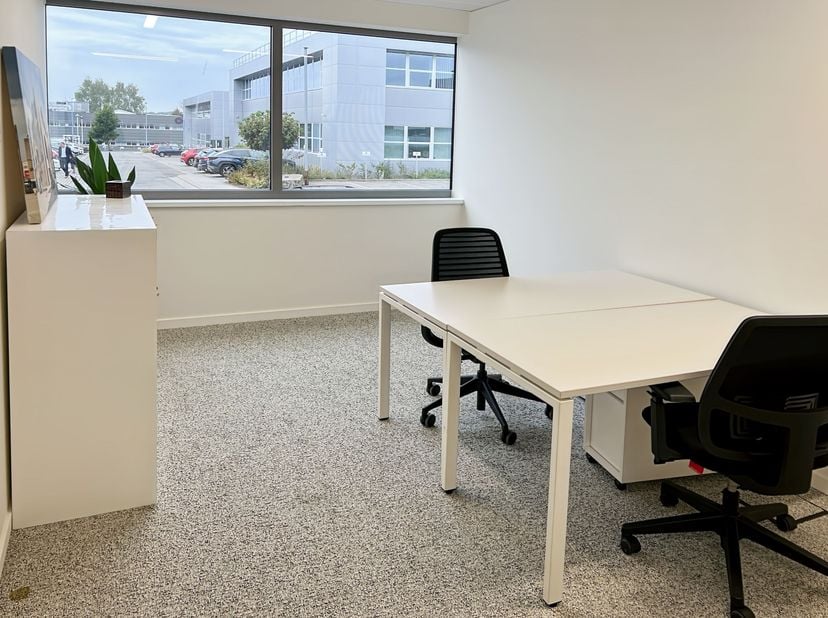 Werk waar en hoe u maar wilt met een kantoor-membership van Regus. Met prijzen vanaf 189€ bieden wij de flexibiliteit en vrijheid om aan elke werkstij