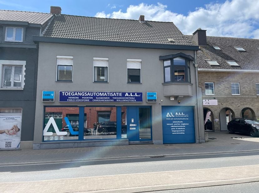 Bien professionnel à vendre
                    à 9090 Melle