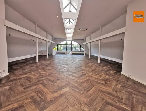                                         Handelspand te huur in Herent, € 8.400

