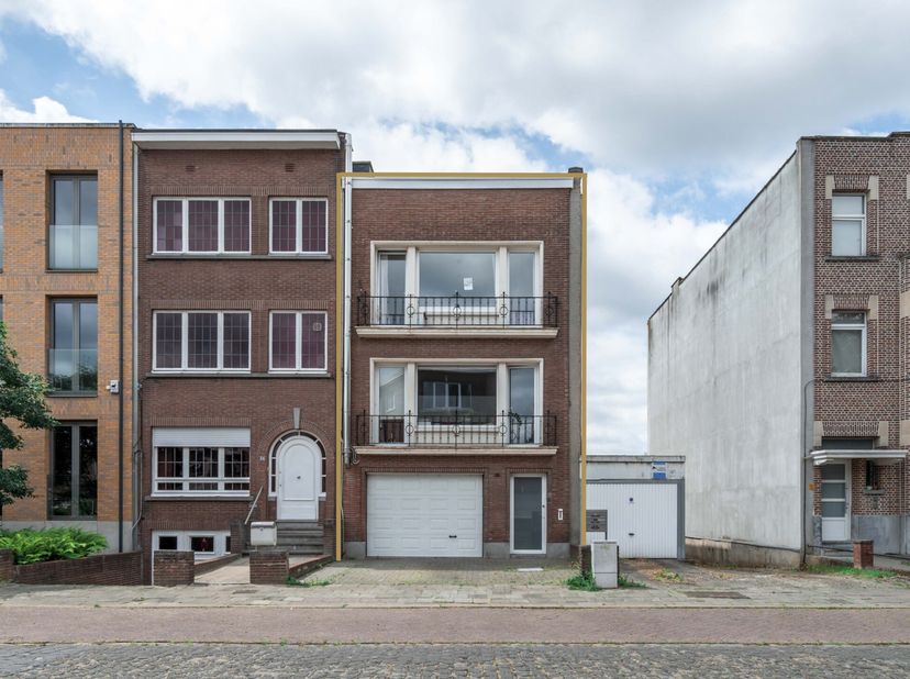 Maison à vendre
                    à 2600 Berchem