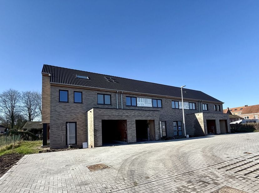 Jouw ideale thuis, in onze nieuwe verkaveling met nog 13 energiezuinige woningen.&lt;br /&gt;
Prijzen vanaf 317.000euro (excl. kosten) - 352.000euro (excl.