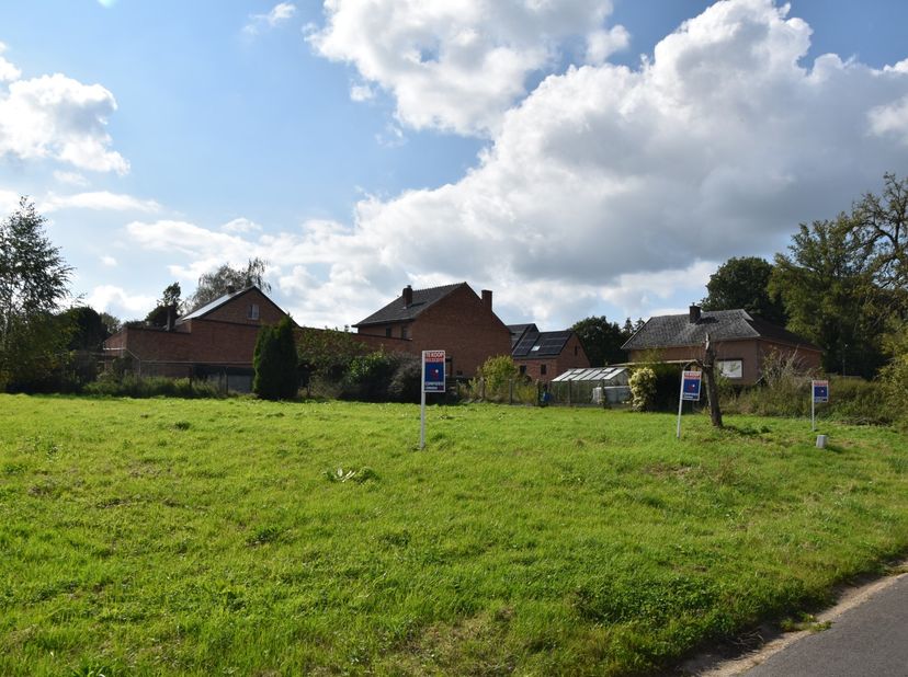 Terrain à vendre
                    à 3740 Bilzen