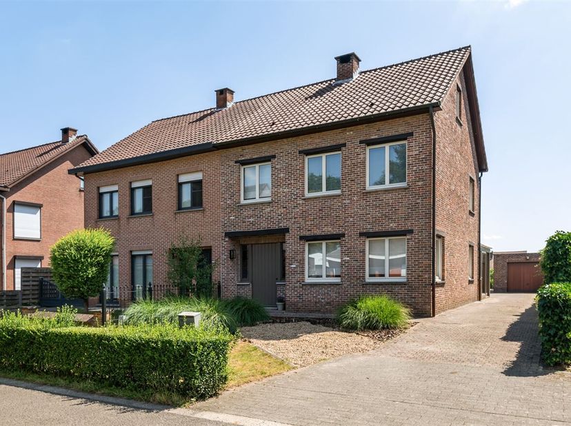 Maison à vendre
                    à 2980 Zoersel