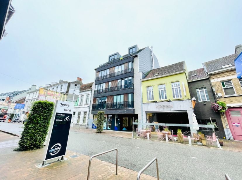 Appartement à vendre
                    à 9800 Deinze