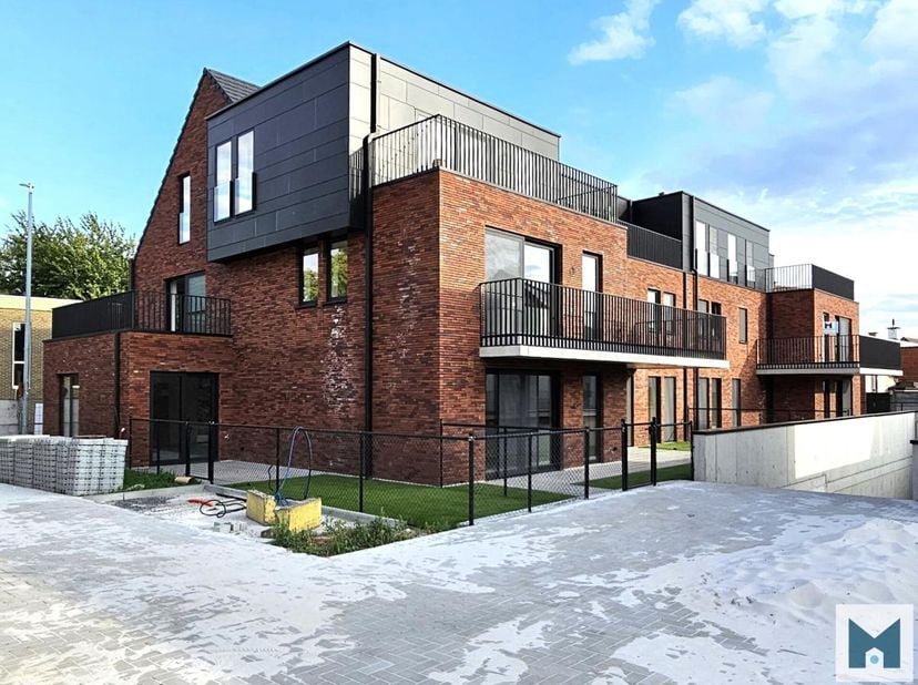 Appartement à louer
                    à 9200 Oudegem