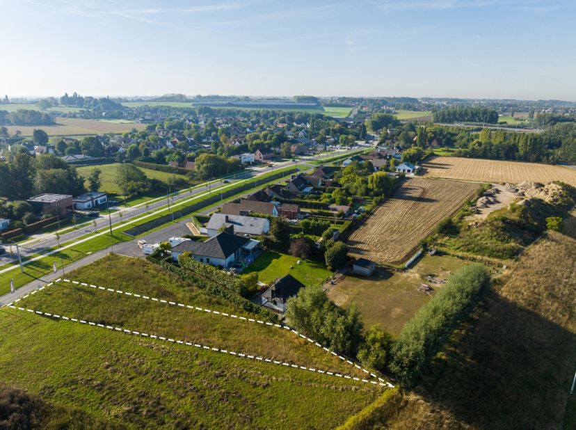 Ervaar luxe en maatwerk op een prestigieus perceel in de Torkonjestraat, Marke, vlakbij Kortrijk.&lt;br /&gt;
All-Bouw biedt een exclusief perceel van 1.170