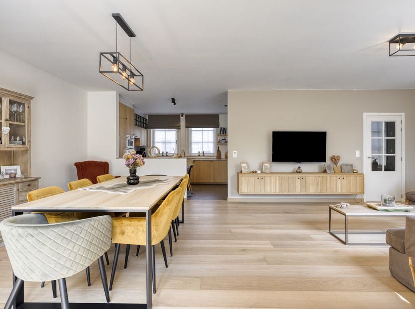 Découvrez cette maison prête à emménager lors de la prévente le jeudi 3 juillet, entre 17 h 30 et 19 h, sur rendez-vous uniquement!&lt;br /&gt;
Ce bâtiment