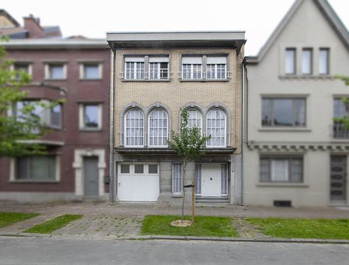                                         Bel-étage te koop in Ronse, € 180.000
