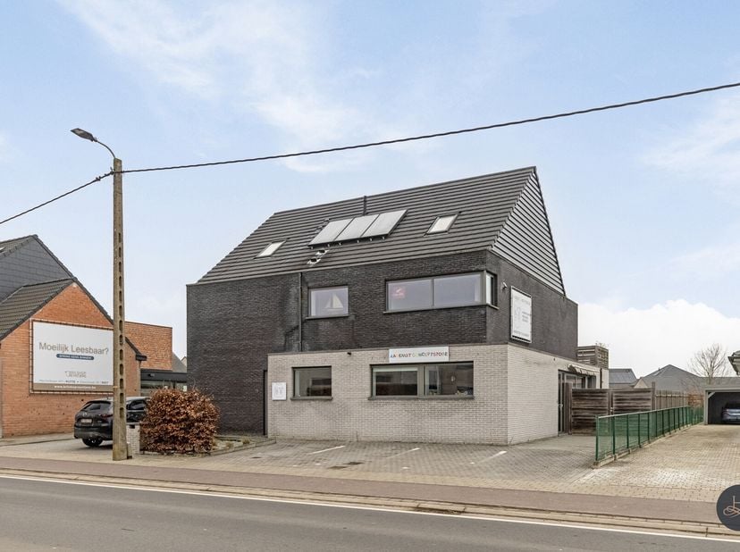 Voor meer info van deze woning of een gratis waardebepaling van je eigen woning: 016 199 340 of jordi.broes@homixx.be.&lt;br /&gt;
Voor een volledige fotore