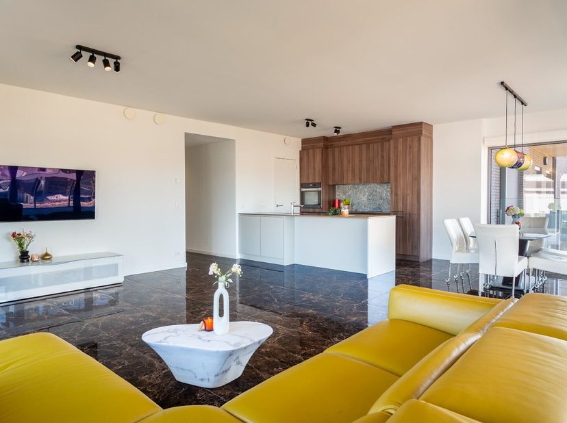 Luxueus nieuwbouw appartement op de tweede verdieping in Residentie &#039;Lagoo&#039; in nieuwbouwwijk &#039;Regatta&#039;!&lt;br /&gt;
Wonen in het groen met aangrenzend wande