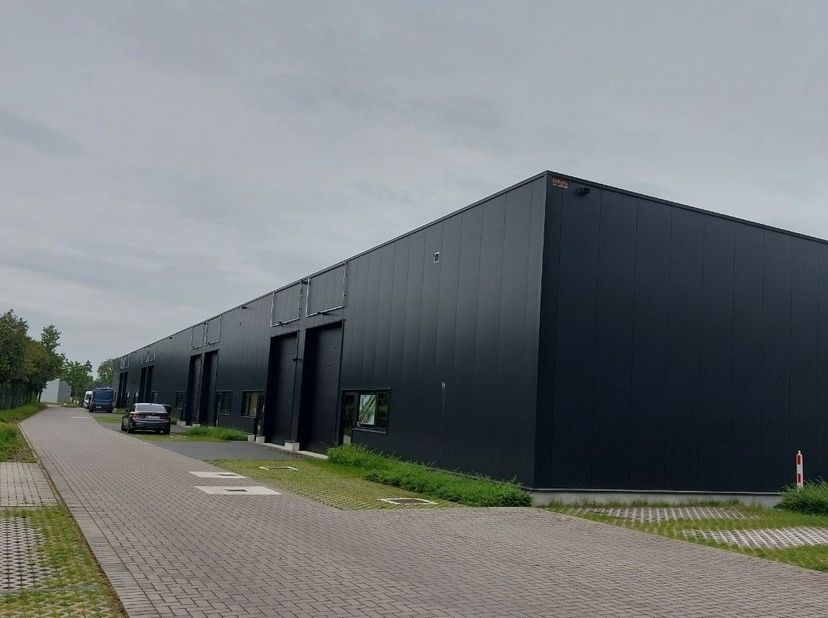 Te Huur BOCHOLT GOOLDERHEIDE INDUSTRIE&lt;br /&gt;
&lt;br /&gt;
Goolderheideweg 19 BUS G unit 11 &lt;br /&gt;
&lt;br /&gt;
totale oppervlakte incl verdiepingsvloeren&lt;br /&gt;
(1