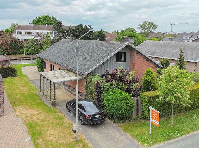 Maison à vendre
                    à 9840 De Pinte