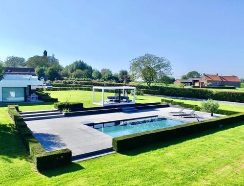                             Villa à vendre à Nieuwkerke
