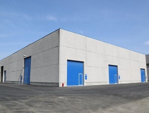                                         Bedrijfsgebouw te huur in Kapellen, € 1.825
