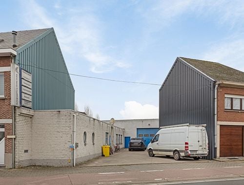                                         Magazijn zonder bureel te koop in Lier, € 399.000
