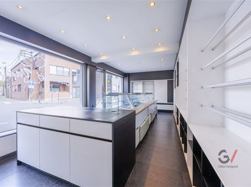 Startprijs: €320.000 &lt;br /&gt;
De woning wordt verkocht via een biedingssysteem zodat geïnteresseerde kandidaten de kans krijgen om een bod te doen.&lt;br /