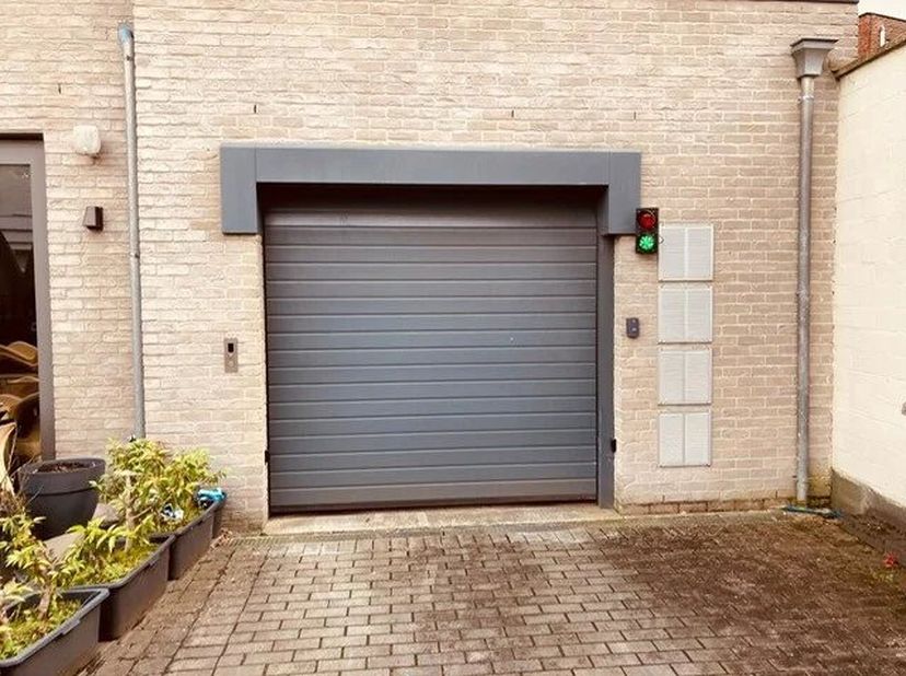 Een ondergrondse staanplaats in het hartje van Mol centrum.&lt;br /&gt;
Bel Bieke voor meer informatie of een bezoek ter plaatse&lt;br /&gt;
0470 122 880.