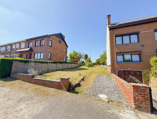                                         Grond te koop in Marcinelle, € 65.000
