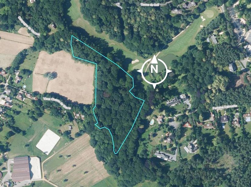 Aux abords du golf du Bercuit  à Grez-Doiceau, nous vous proposons une opportunité d&#039;acquérir un terrain à bâtir  d&#039;une superficie de 2ha 53a , bénéfi