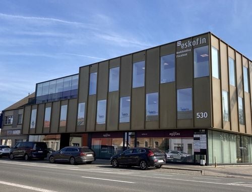                                         Bureaux à louer à Destelbergen, € 1.400
