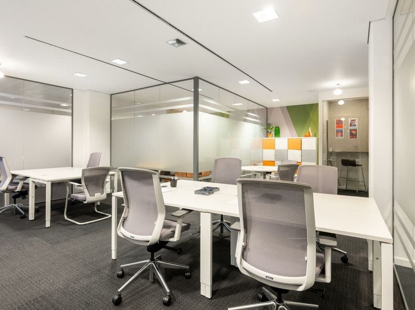 Travaillez au sein d&#039;une communauté de professionnels qui vous ressemblent dans notre bureau partagé. Nos espaces de coworking sont pensés pour la col