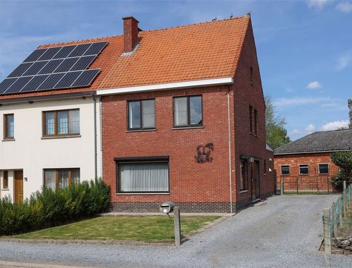                                         Maison à vendre à Herk-de-Stad, € 249.000
