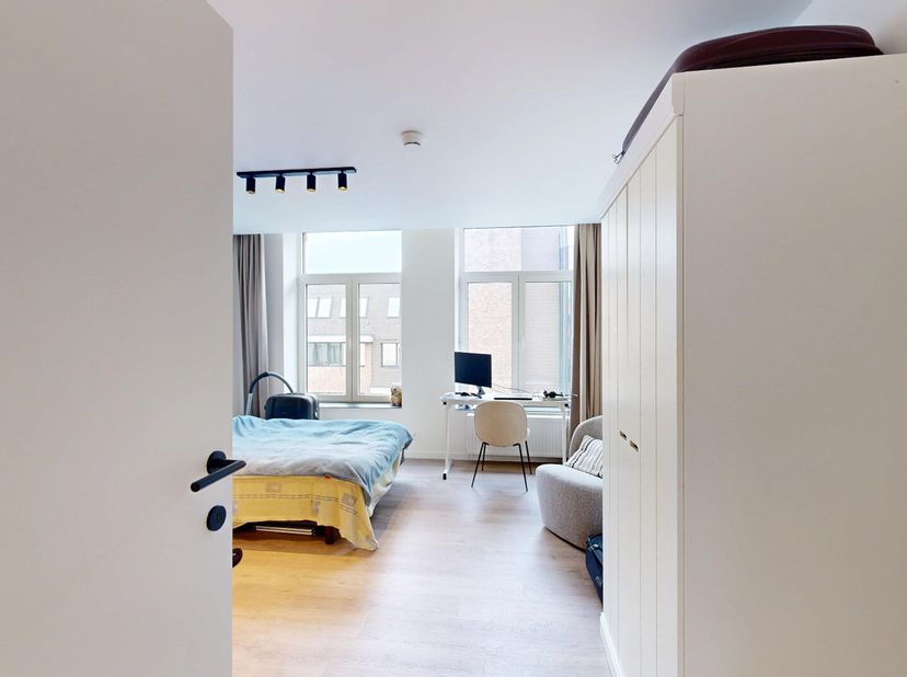 Deze prachtige bemeubelde studio in Leuven is gelegen in residentie THALIA en is onlangs gerenoveerd in 2025. Dit is de ideale plek voor een student,