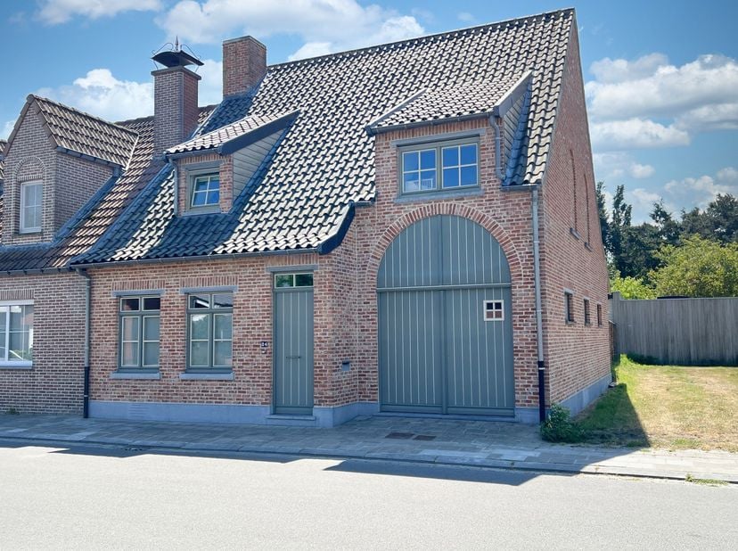 STARTPRIJS, Elk bod hoger dan deze startprijs, wordt voorgelegd aan de eigenaars, die al dan niet kunnen ingaan op dit aanbod.&lt;br /&gt;
&lt;br /&gt;
Op een top