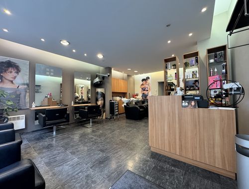                                         Handelsgelijkvloers te huur in Oostende, € 1.000
