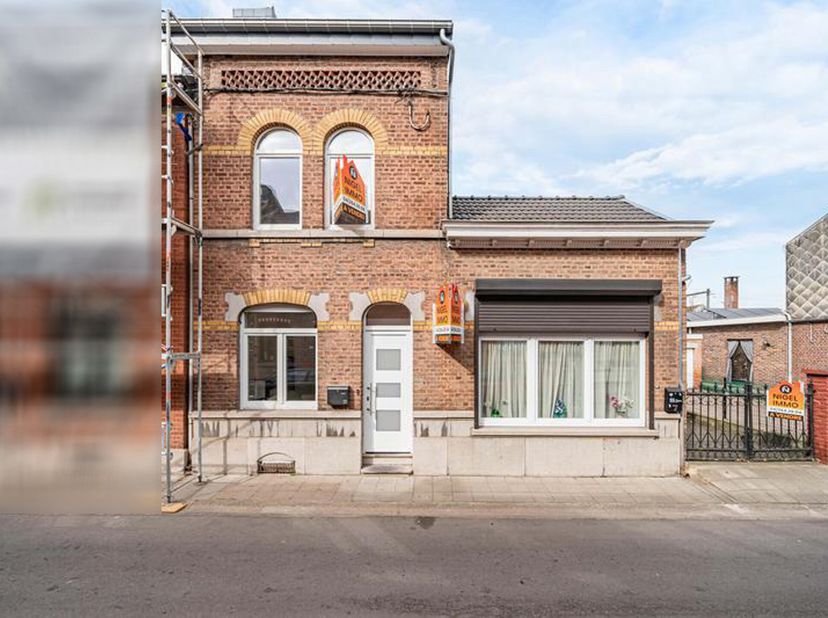EXCLUSIVITÉ NIGEL IMMO  MAISON 3 FAÇADES À WANDRE !&lt;br /&gt;
Nigel IMMO vous présente cette maison 3 façades d&#039;une superficie totale de 182 m² , étendue