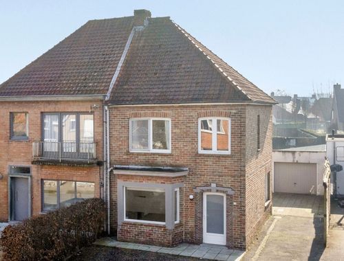                                         Maison unifamiliale à vendre à Varsenare, € 329.000
