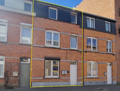                                         Appartementsgebouw te koop in Hasselt, € 325.000
