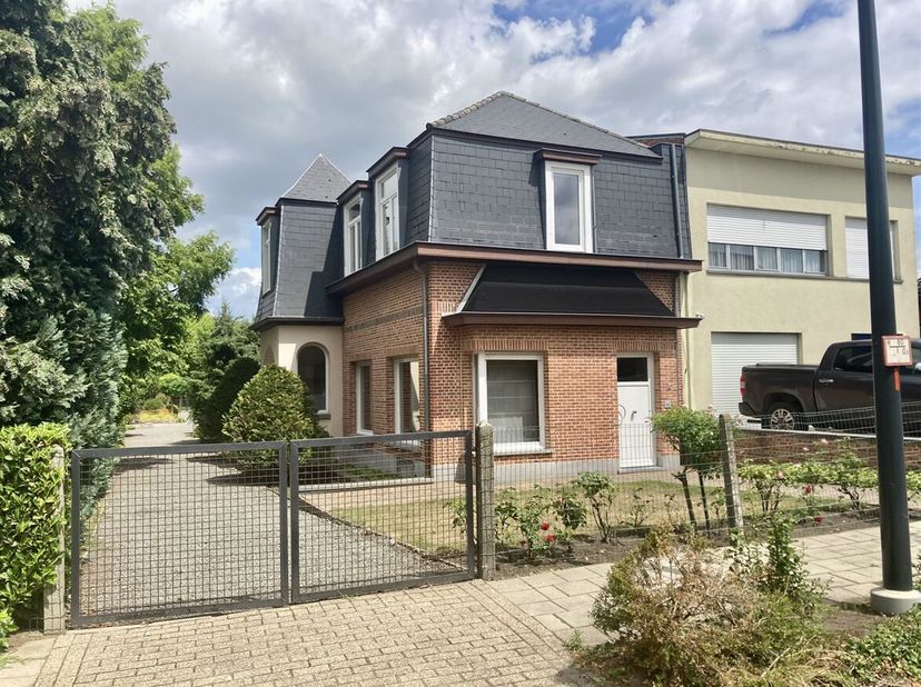 Appartement à louer
                    à 2500 Lier