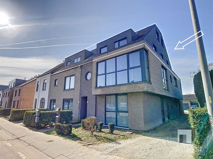 Zeer ruime penthouse op toplocatie&lt;br /&gt;
Deze prachtige penthouse bevindt zich op de tweede en derde verdieping. &lt;br /&gt;
Met op de tweede verdieping: L