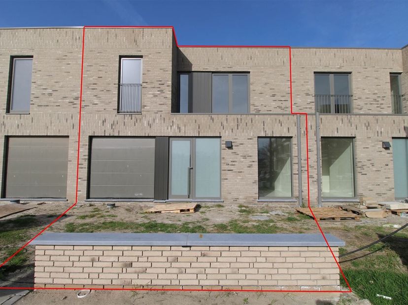 Prachtige nieuwbouw woning met 3 slaapkamers &lt;br /&gt;
Ligging: &lt;br /&gt;
Gelegen in het centrum van Berendrecht met winkels, scholen en openbaar vervoer in