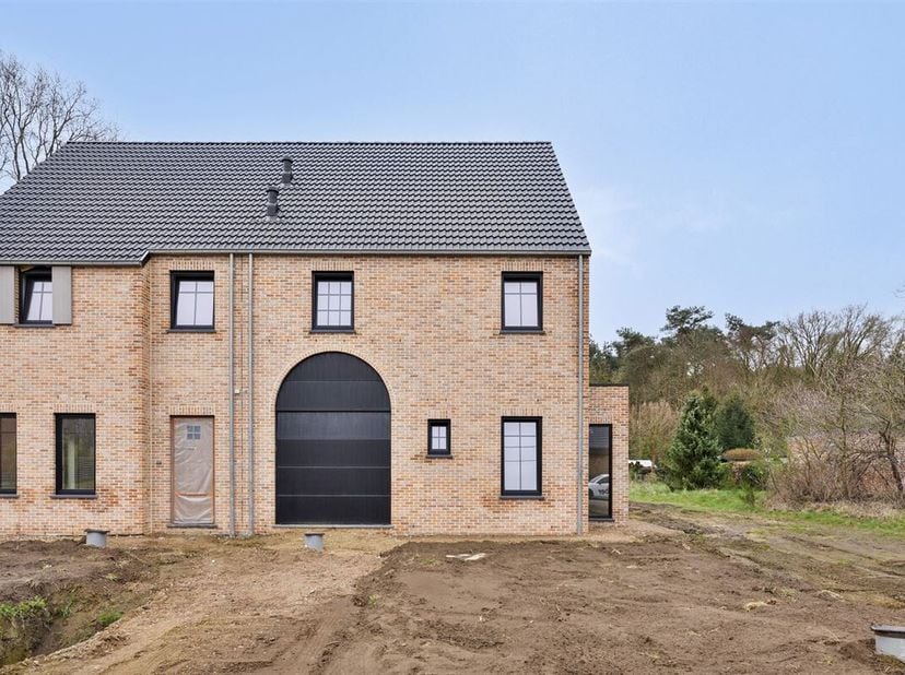 Maison à vendre
                    à 3945 Oostham