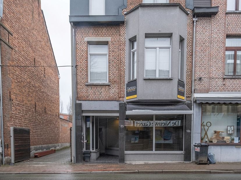 Bien professionnel à louer
                    à 2070 Zwijndrecht