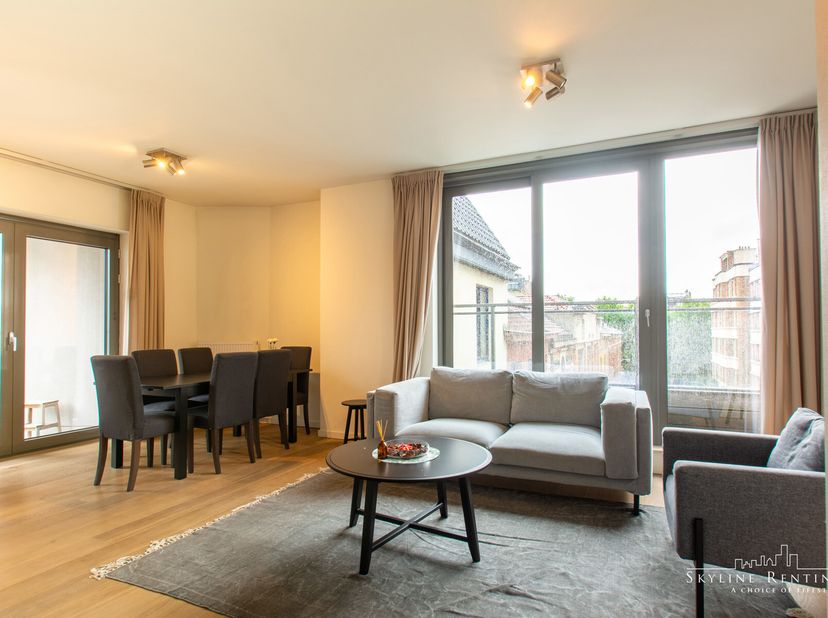 WK W4.6 - Ligging in een recent gebouw van 2012, van de beroemde architect Marc Corbiau, prachtig gemeubeld appartement bestaat uit woonkamer, perfect